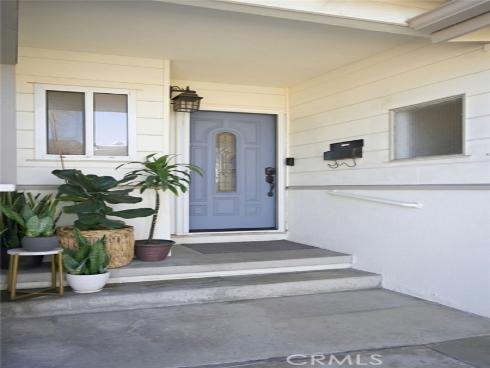 1484 W Maxzim Avenue, Fullerton, CA