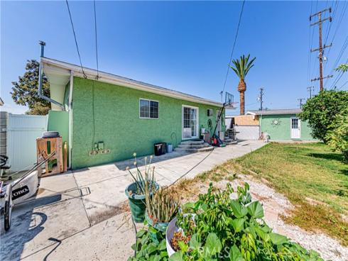 925 W Maplewood , Fullerton, CA