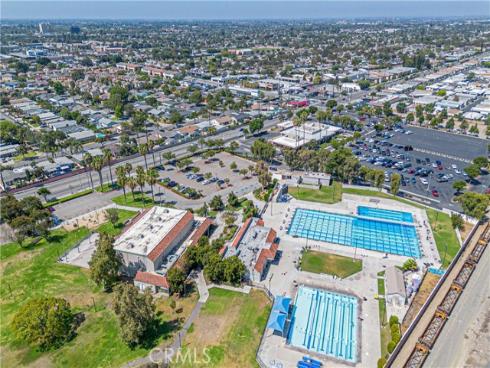 925 W Maplewood , Fullerton, CA