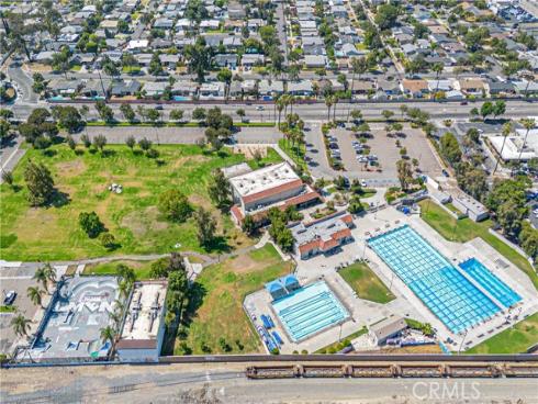 925 W Maplewood , Fullerton, CA
