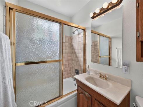1700 W Ash , Fullerton, CA