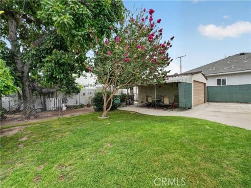 1700 W Ash , Fullerton, CA