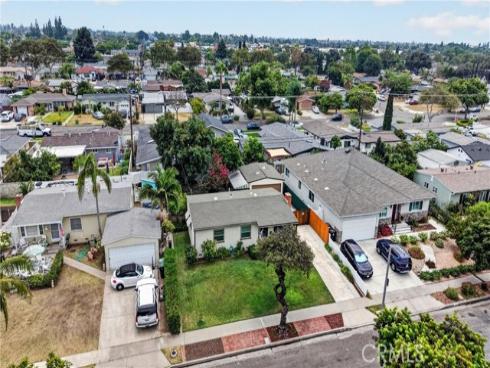 1700 W Ash  , Fullerton, CA