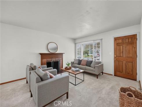 1700 W Ash , Fullerton, CA