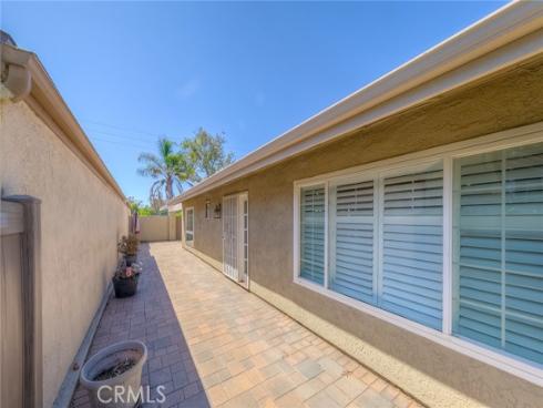 2991  Gingerwood  , Fullerton, CA