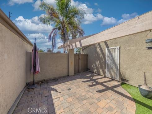 2991  Gingerwood  , Fullerton, CA