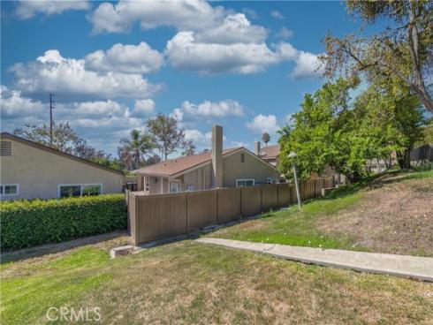 2991  Gingerwood  , Fullerton, CA