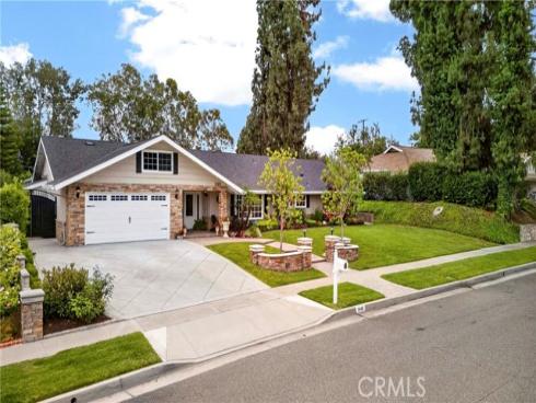 1448 W Domingo   Road, Fullerton, CA