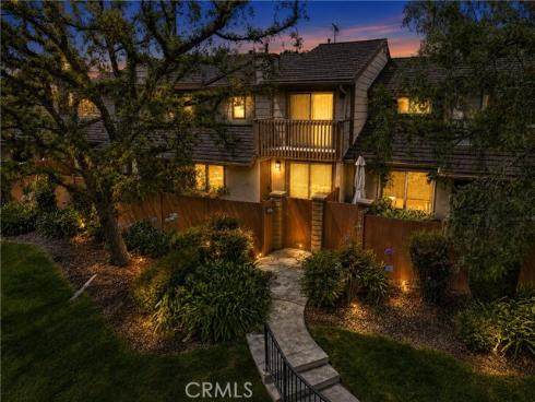 1569 Avenida Selva 201 , Fullerton, CA