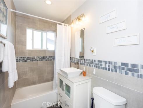 1105 W Ash , Fullerton, CA