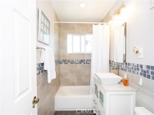 1105 W Ash , Fullerton, CA