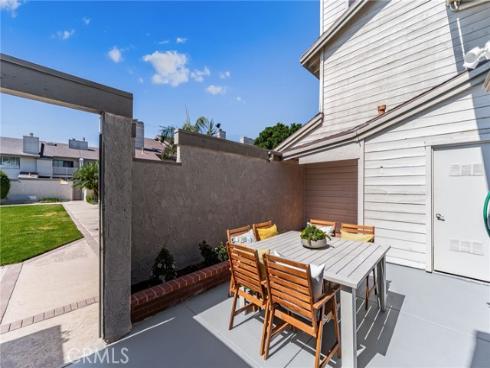 2220 E Chapman 54 Avenue, Fullerton, CA