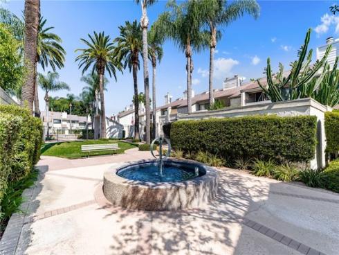 2220 E Chapman 54 Avenue, Fullerton, CA