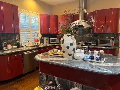 2564 Nixon Way , Fullerton, CA