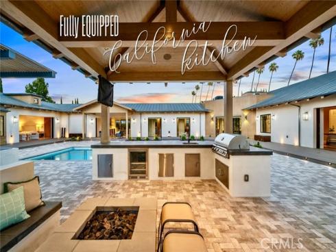 221 W Las Palmas , Fullerton, CA
