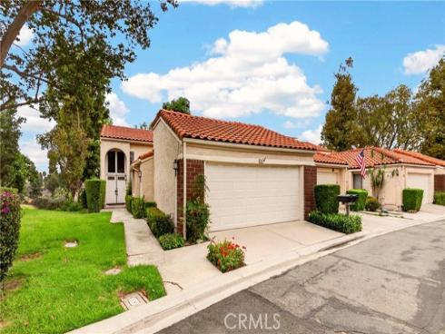 636 Colonial Circle, Fullerton, CA