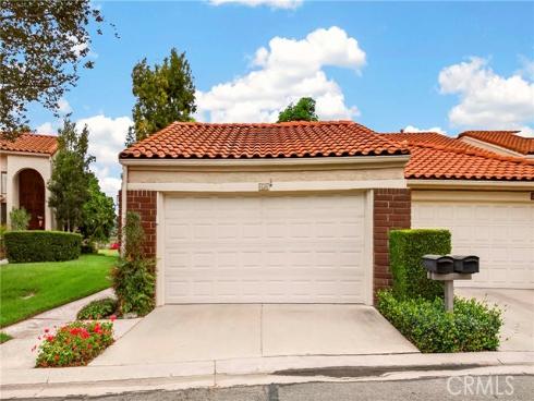 636 Colonial Circle, Fullerton, CA