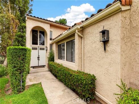 636 Colonial Circle, Fullerton, CA