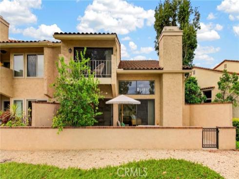 636 Colonial Circle, Fullerton, CA