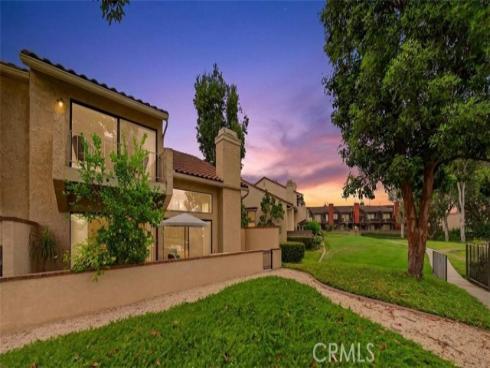 636 Colonial Circle, Fullerton, CA