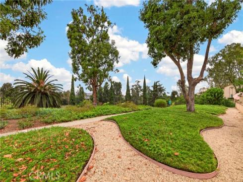 636 Colonial Circle, Fullerton, CA