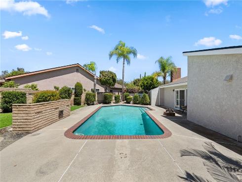 1453 Post , Fullerton, CA