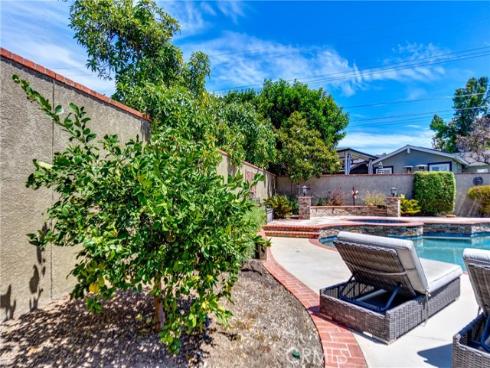 344 Las Riendas , Fullerton, CA