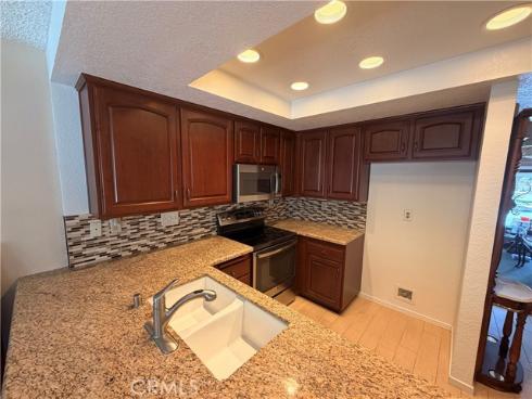 933 Creekside Dr. 126 , Fullerton, CA