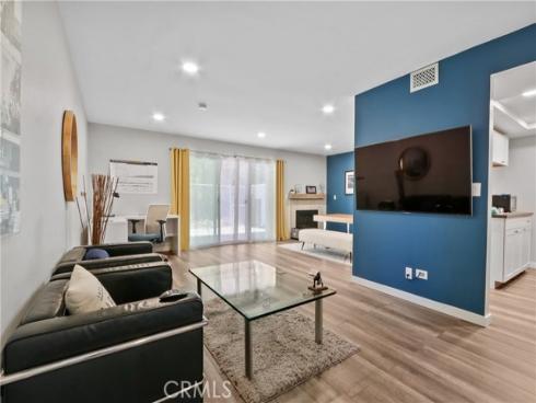 1129 Rosecrans Avenue 28A
