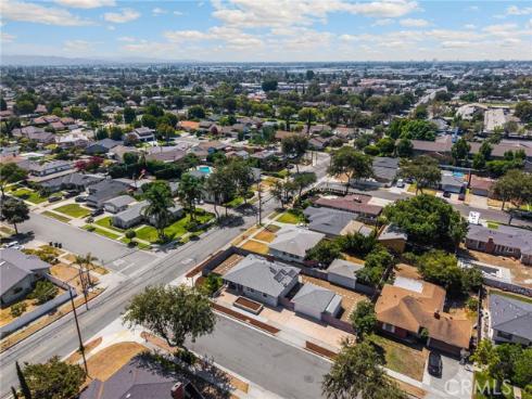913 N Raymond , Fullerton, CA