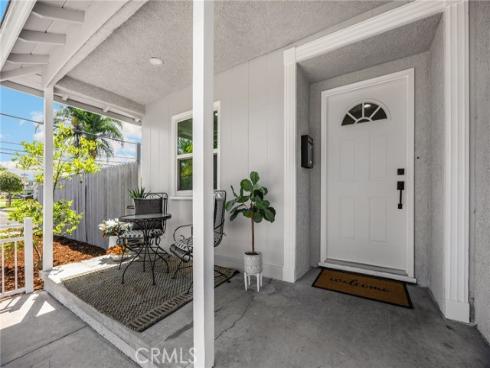 913 N Raymond , Fullerton, CA