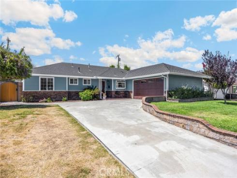 1040 El Mirador Drive, Fullerton, CA