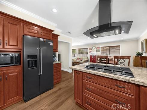 1040 El Mirador Drive, Fullerton, CA