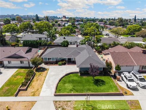 1040 El Mirador Drive, Fullerton, CA