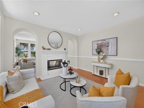 2041 Mcgarvey , Fullerton, CA
