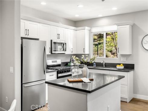 2252  Schlaepfer  , Fullerton, CA