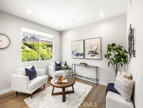 2252  Schlaepfer  , Fullerton, CA