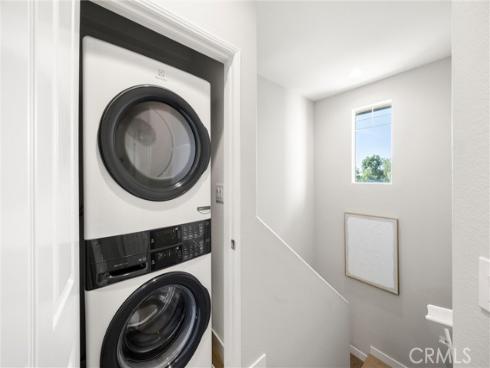 2252  Schlaepfer  , Fullerton, CA