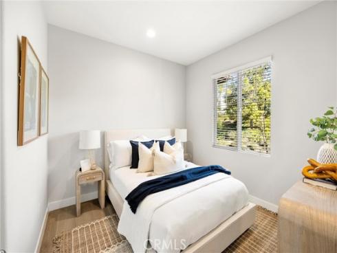 2252  Schlaepfer  , Fullerton, CA