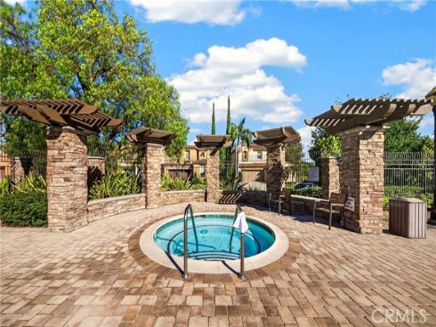 2585 Sunflower , Fullerton, CA