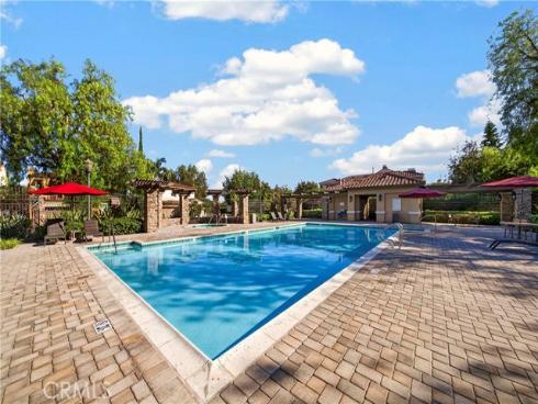 2585 Sunflower , Fullerton, CA