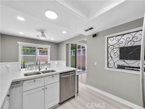 1000 Whitewater , Fullerton, CA