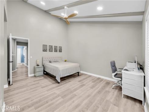 1000 Whitewater , Fullerton, CA