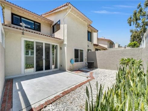 1000 Whitewater , Fullerton, CA