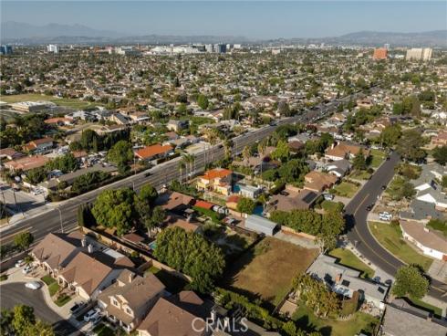 11252 Chapman Avenue, Garden Grove, CA