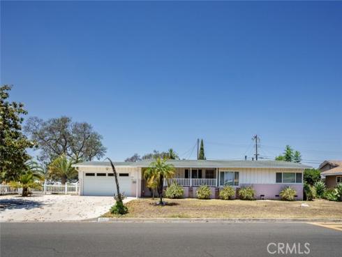 8851 La Grand Avenue