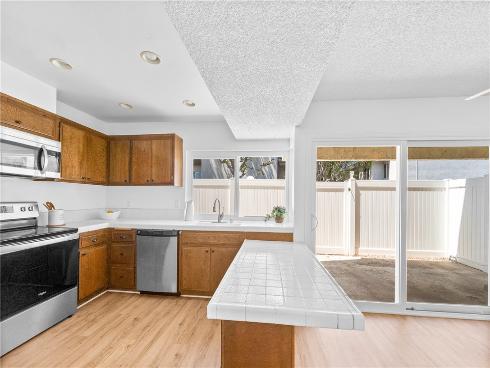 6823 Danvers , Garden Grove, CA