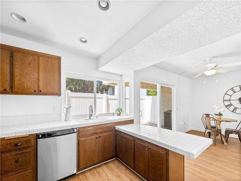 6823 Danvers , Garden Grove, CA