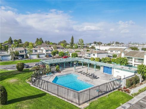 6823 Danvers , Garden Grove, CA