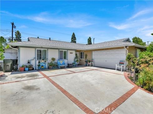 6422 Santa Rita